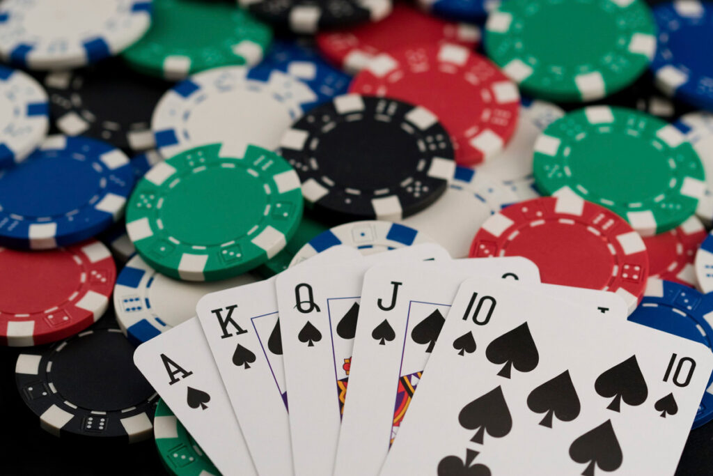 Hướng dẫn Poker cơ bản với các tip giúp bạn thành công